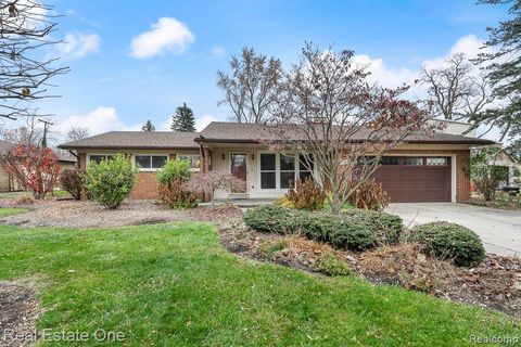 2510 Sunhill Drive Waterford Charter Township MI 48329
