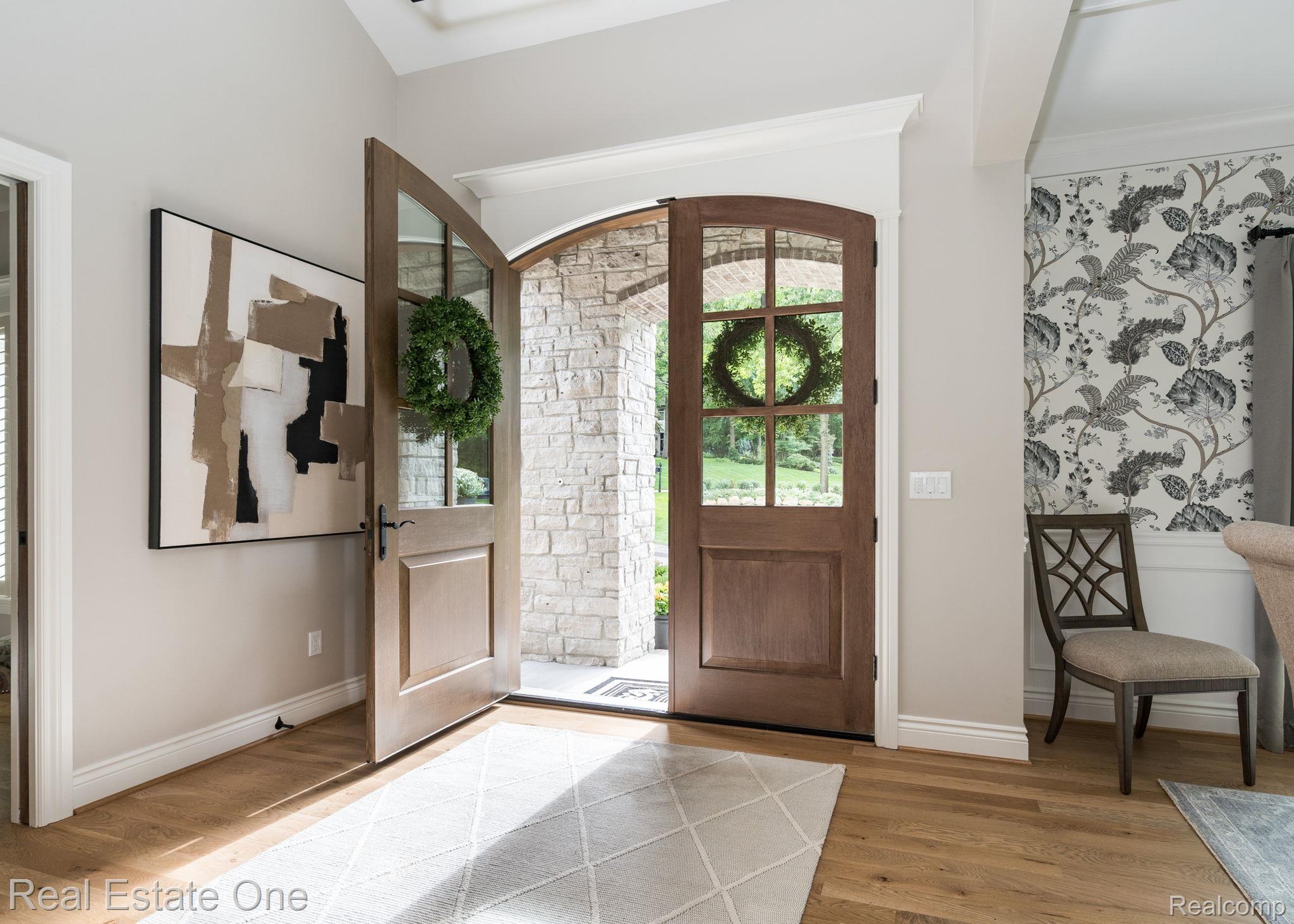 5525 Avington Parkway