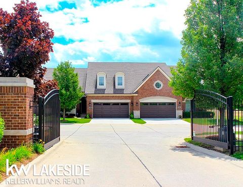 21168 LILAC Lane Clinton Charter Township Macomb MI 48036