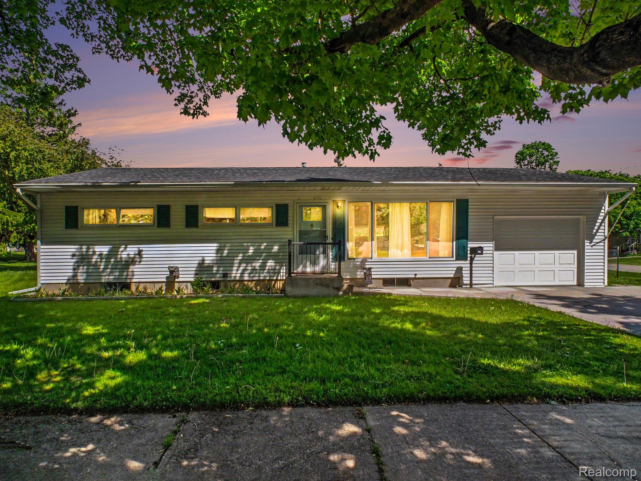 425 Rockingham Avenue
