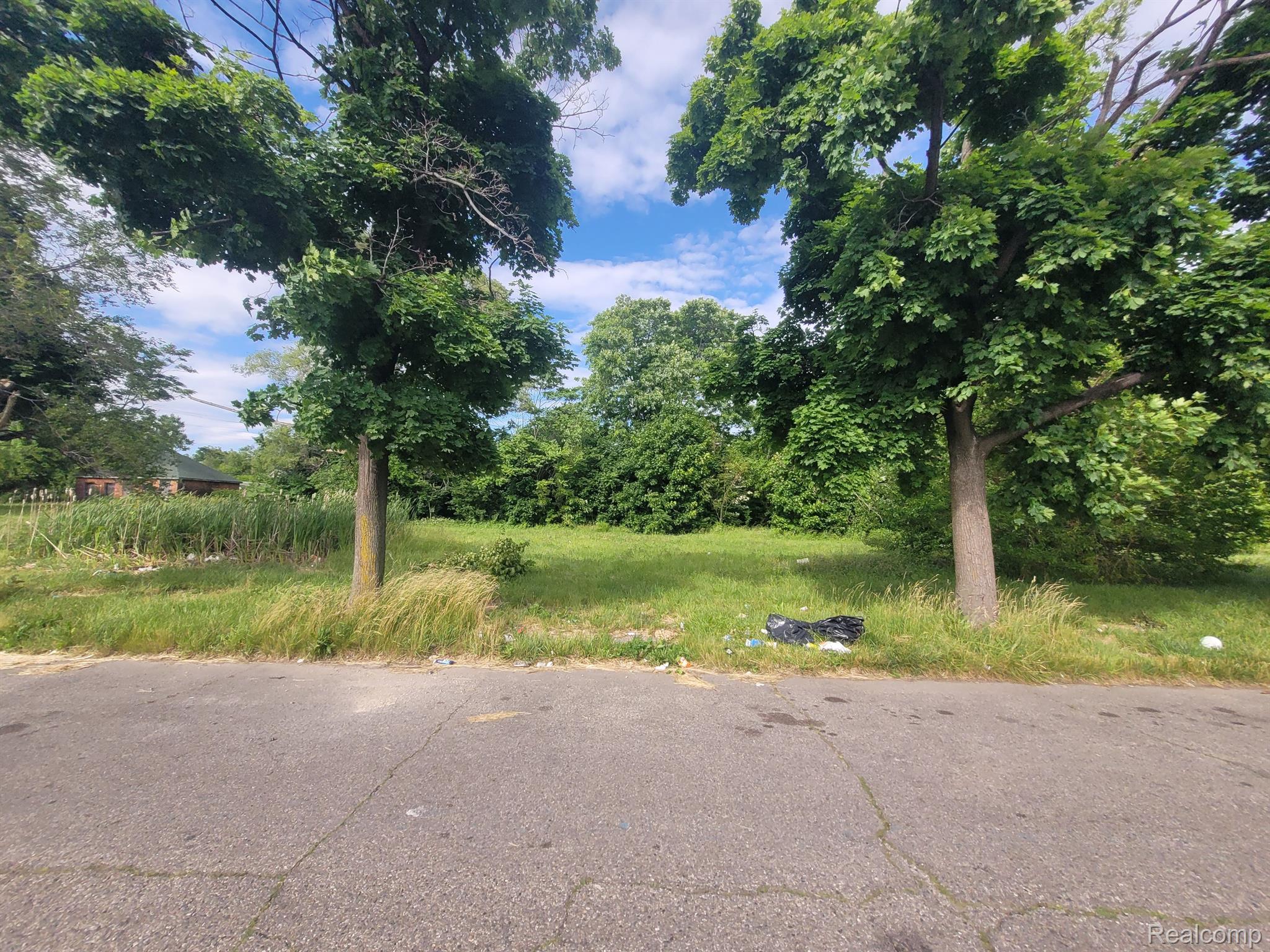 Photo 1 of 6 — 4804 SHERIDAN Street, Detroit City, MI 48214