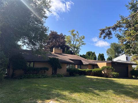 10023 Cedar Shores White Lake Charter Township MI 48386