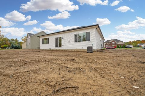 A home in GrandBlancCharterTownship_Genesee