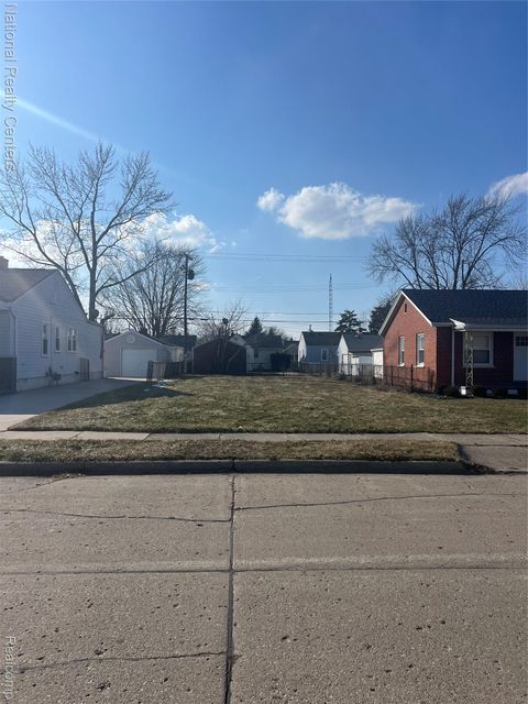 26441 Belanger Street Roseville City MI 48066