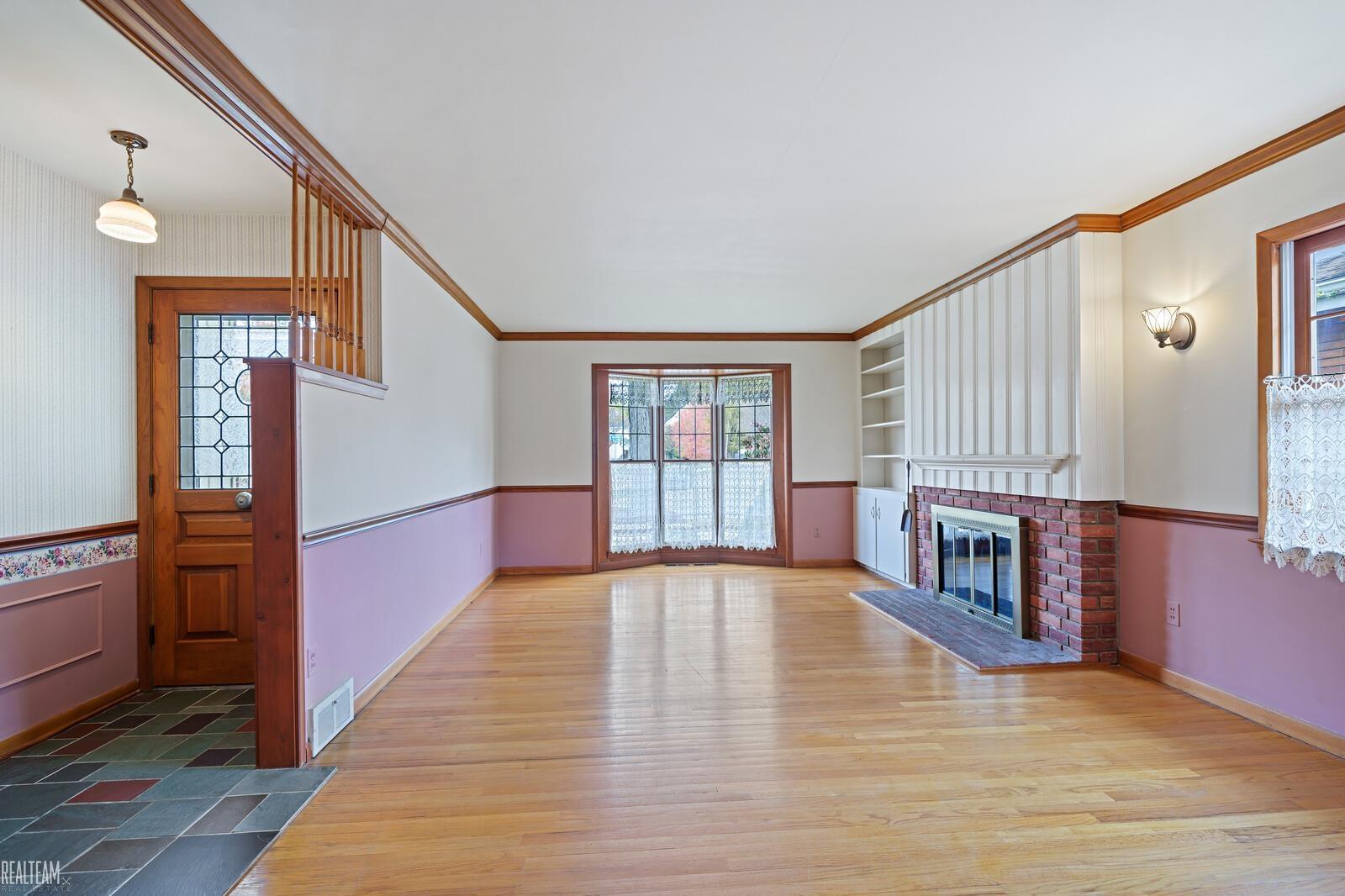 23118 Westbury Street