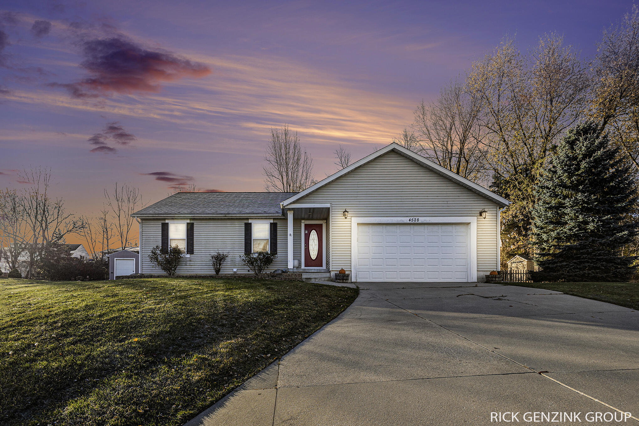 4528 Grand Ridge Drive SW