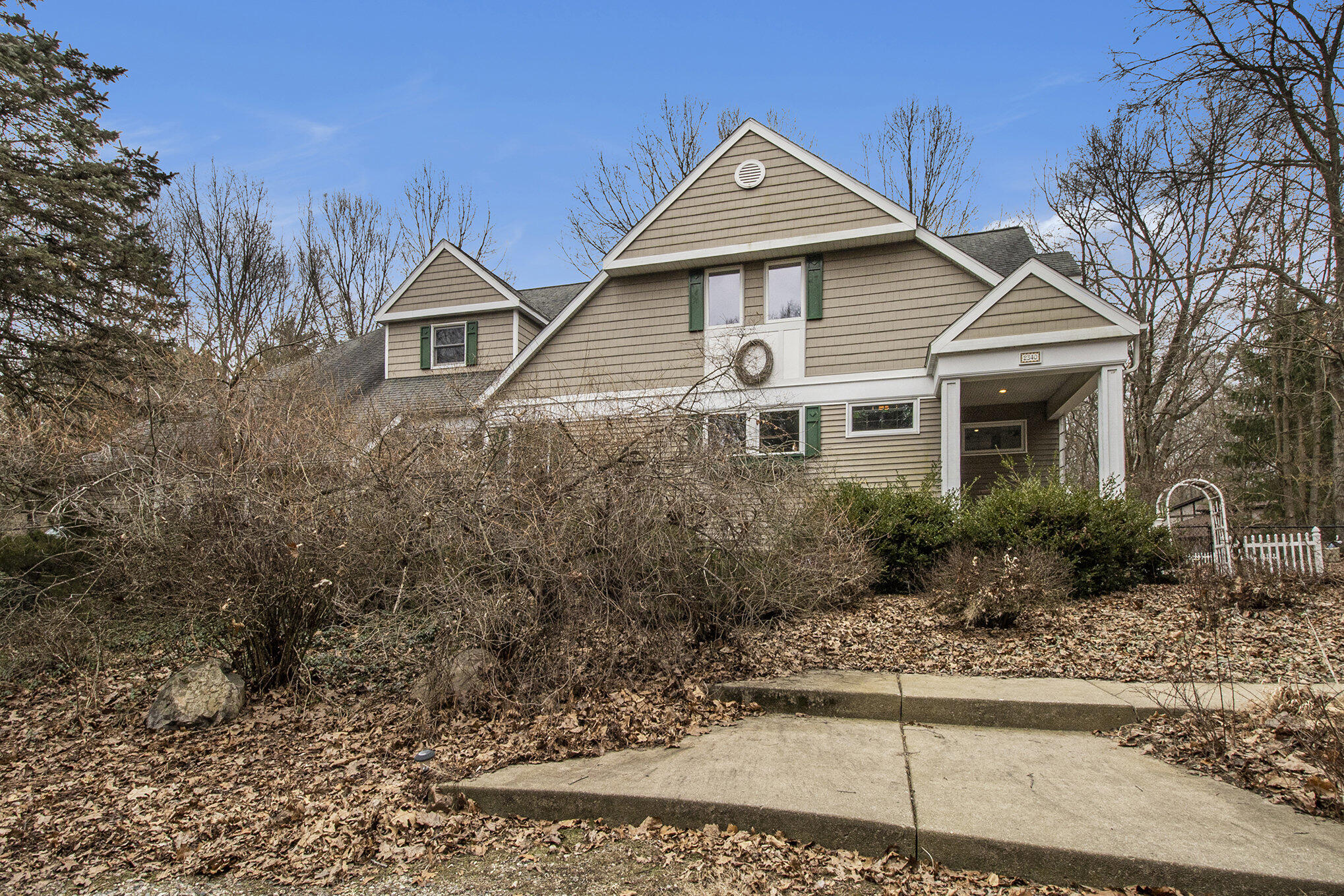 2340 Learmonth Lane