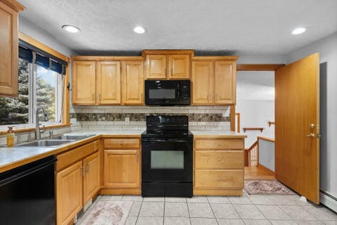 Tiny photo for 202 Seventeenth Street, Traverse City, MI 49684 (MLS # 78080073021)