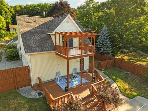 Tiny photo for 202 Seventeenth Street, Traverse City, MI 49684 (MLS # 78080073021)