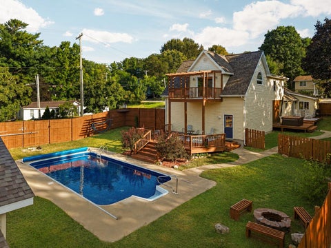 Tiny photo for 202 Seventeenth Street, Traverse City, MI 49684 (MLS # 78080073021)