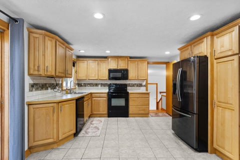 Tiny photo for 202 Seventeenth Street, Traverse City, MI 49684 (MLS # 78080073021)