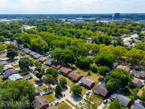 Tiny photo for 22011 Whitmore Street, Oak Park City, MI 48237 (MLS # 20261066810)