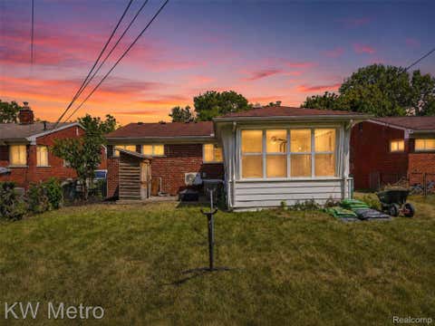 Tiny photo for 22011 Whitmore Street, Oak Park City, MI 48237 (MLS # 20261066810)