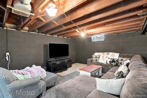 Tiny photo for 22011 Whitmore Street, Oak Park City, MI 48237 (MLS # 20261066810)