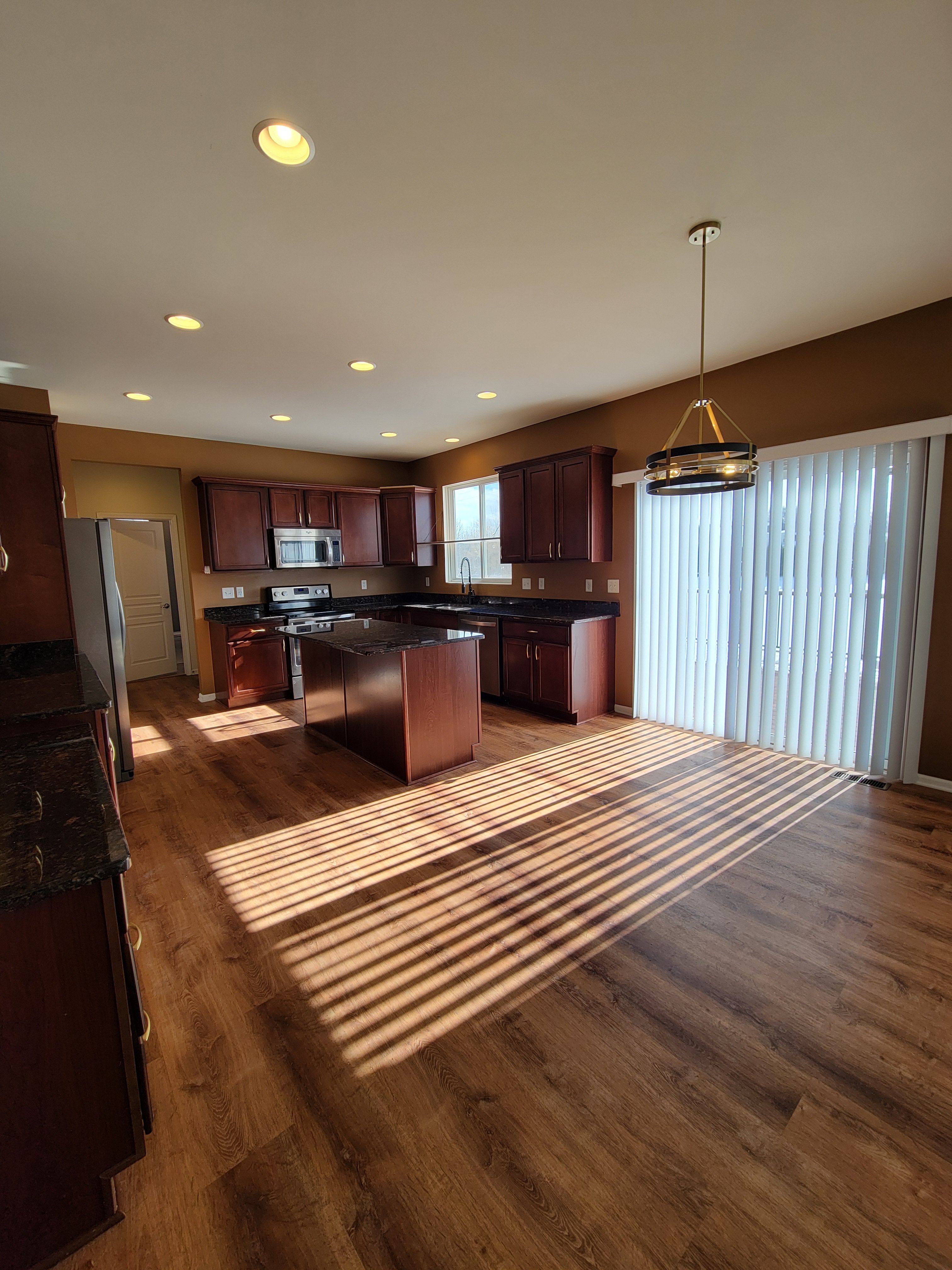 6119 AMBER Lane