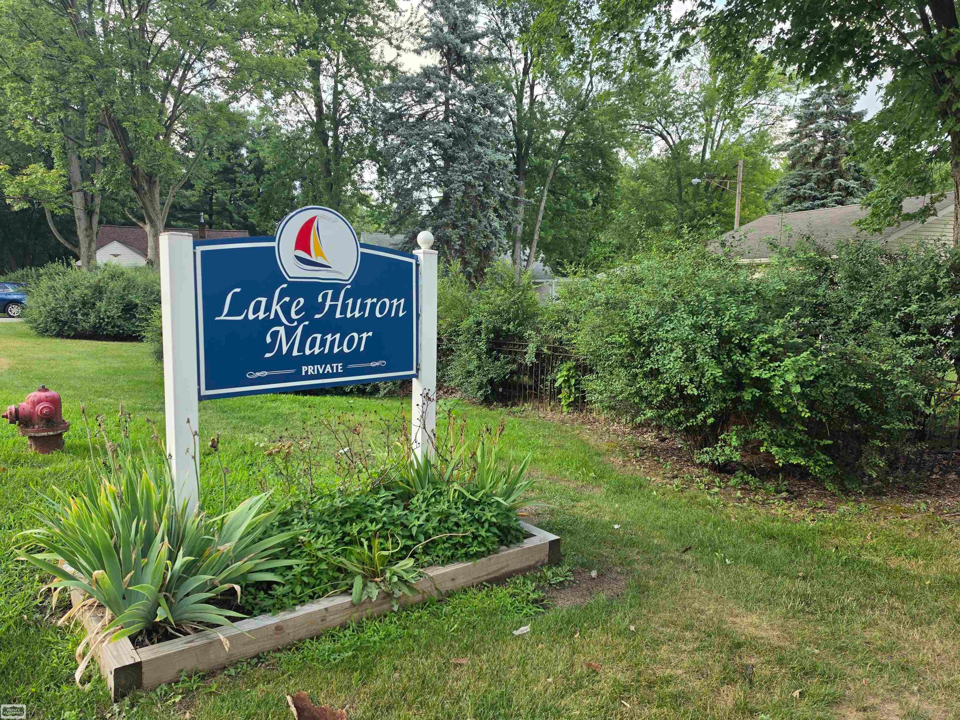 3004 Maplewood Drive