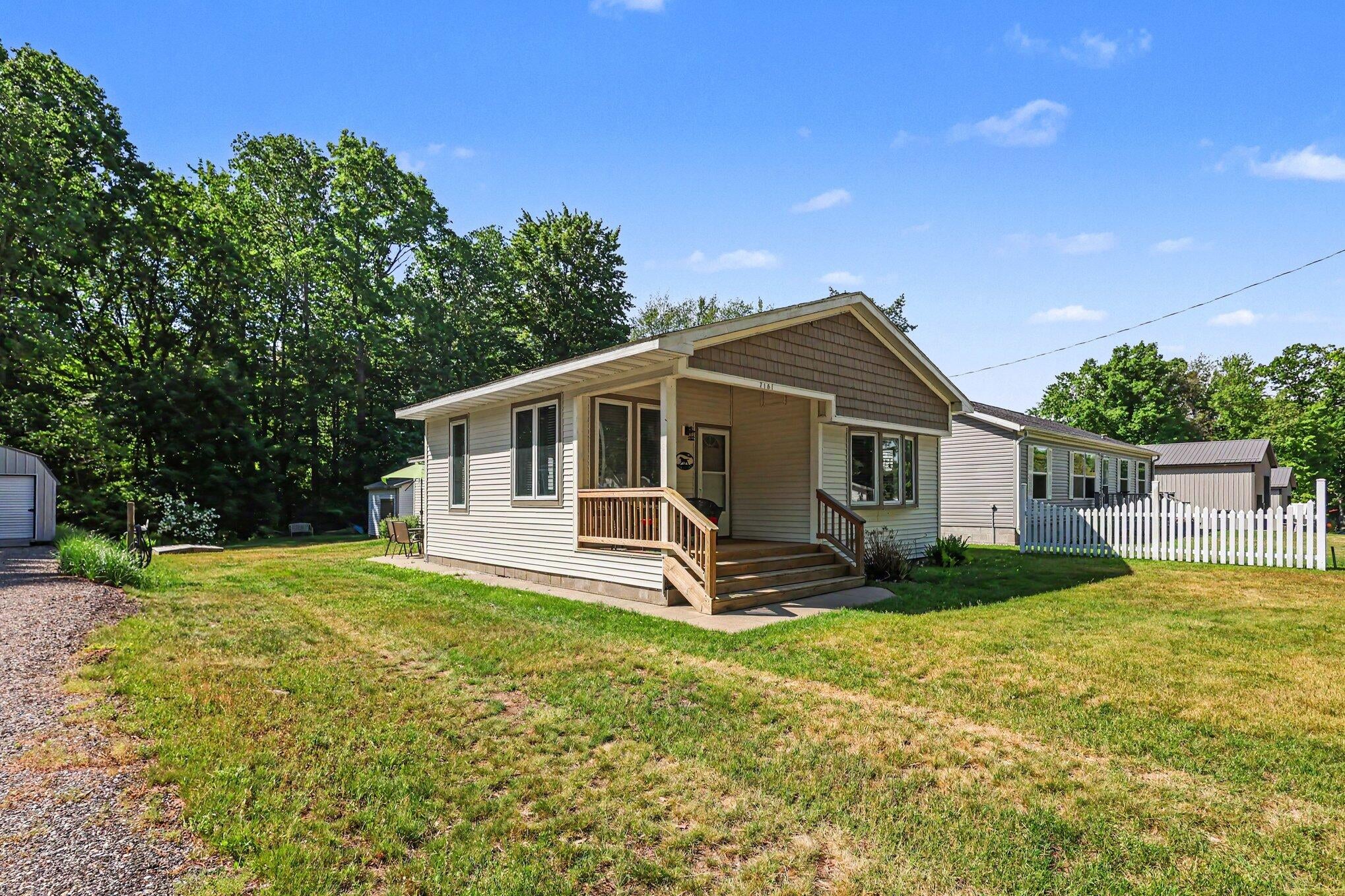 7161 E Lakeshore Drive