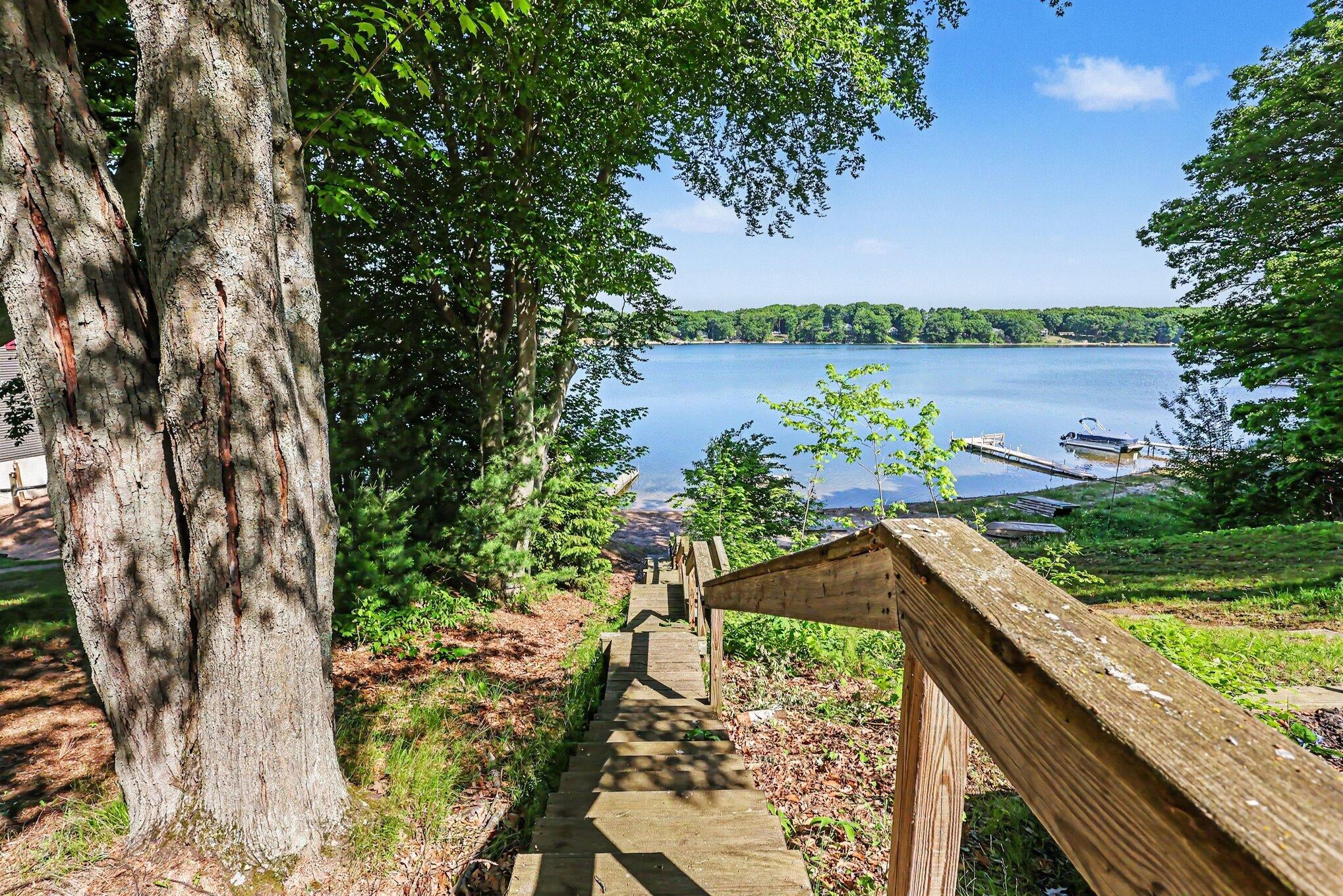 7161 E Lakeshore Drive