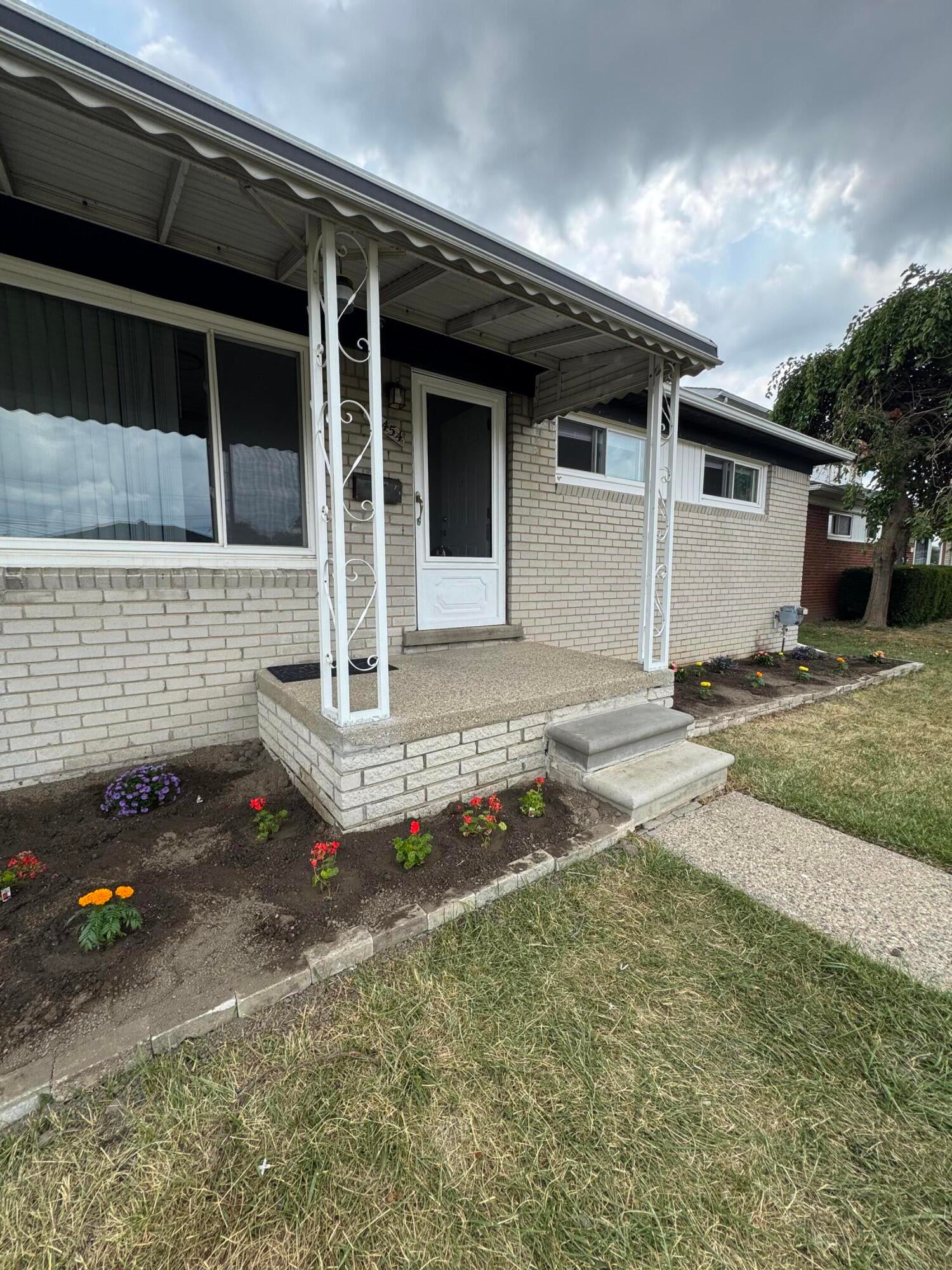 25454 Pattow Street