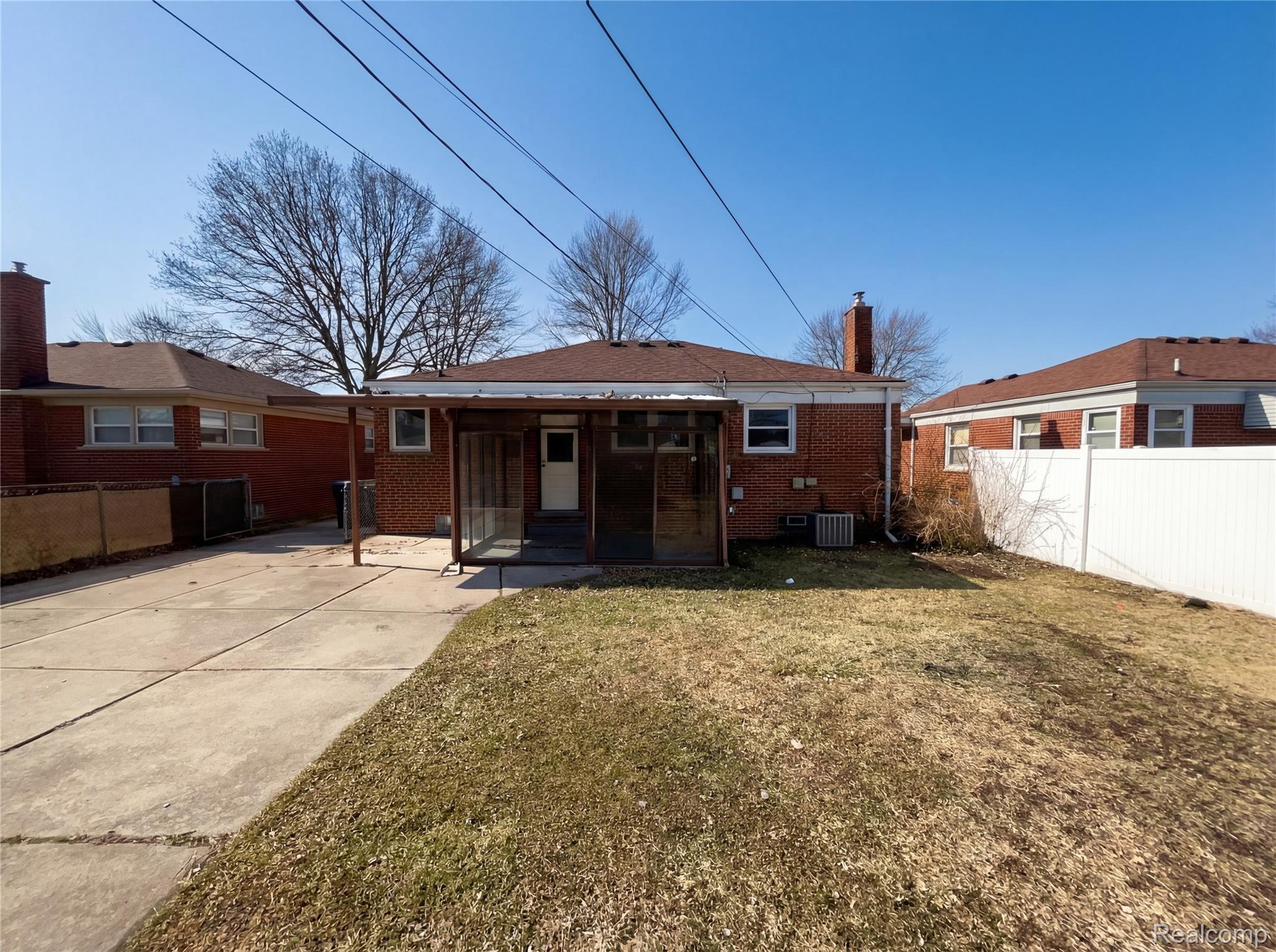 29212 Ursuline Street