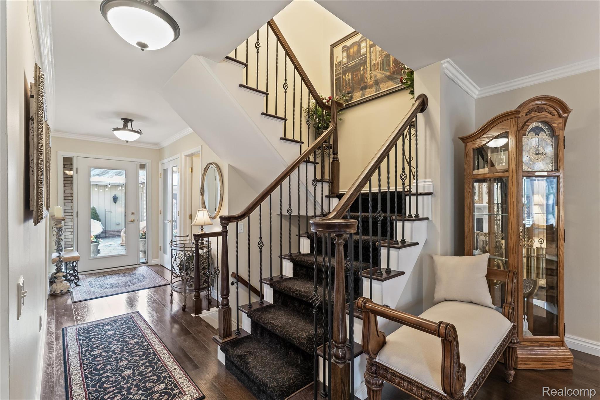 1243 Woodcrest Circle