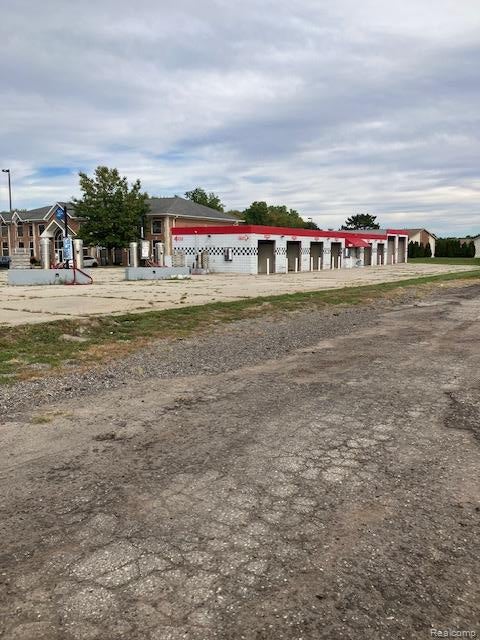 Photo for 47720 E Gratiot Avenue