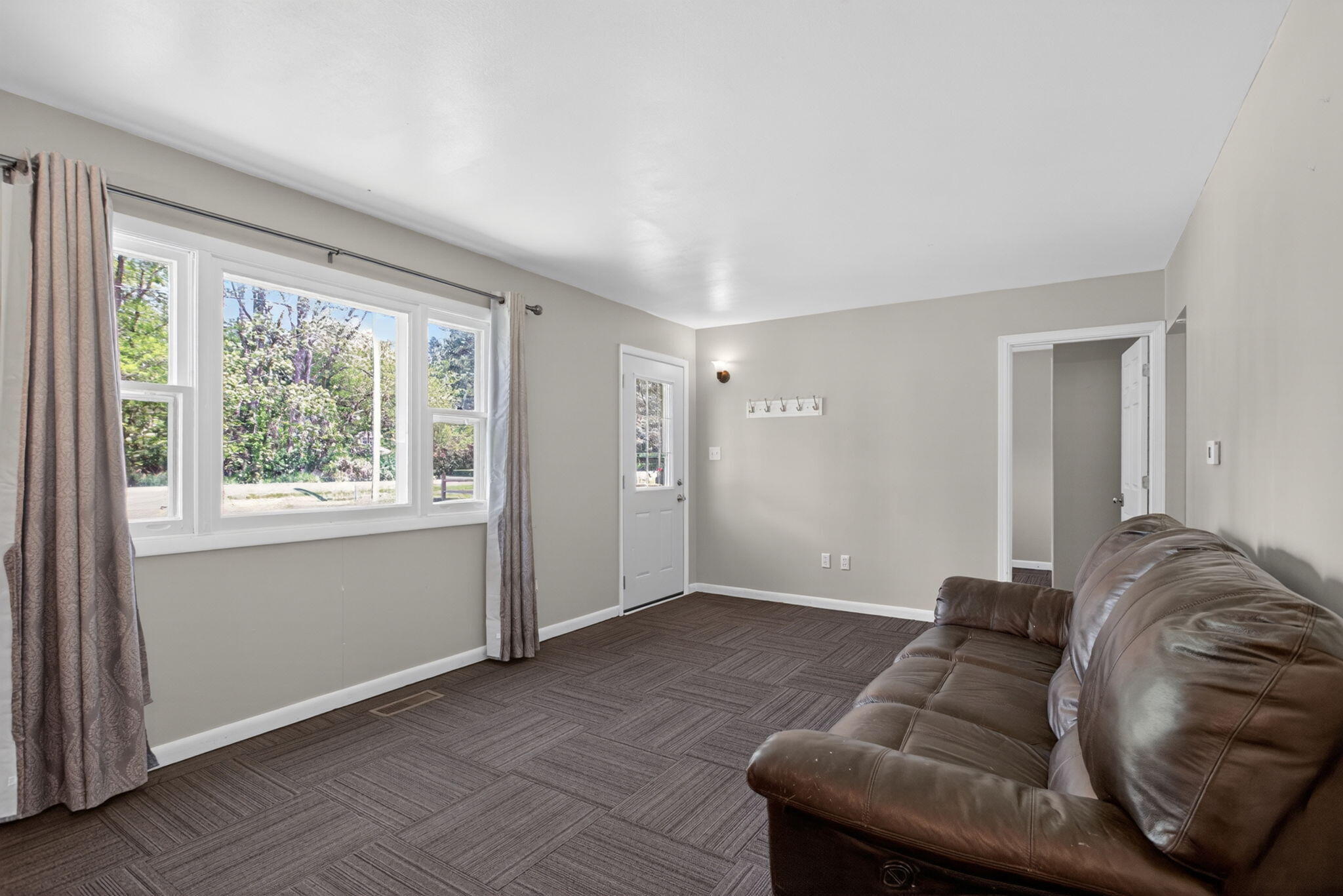 9163-9165 Cady Road