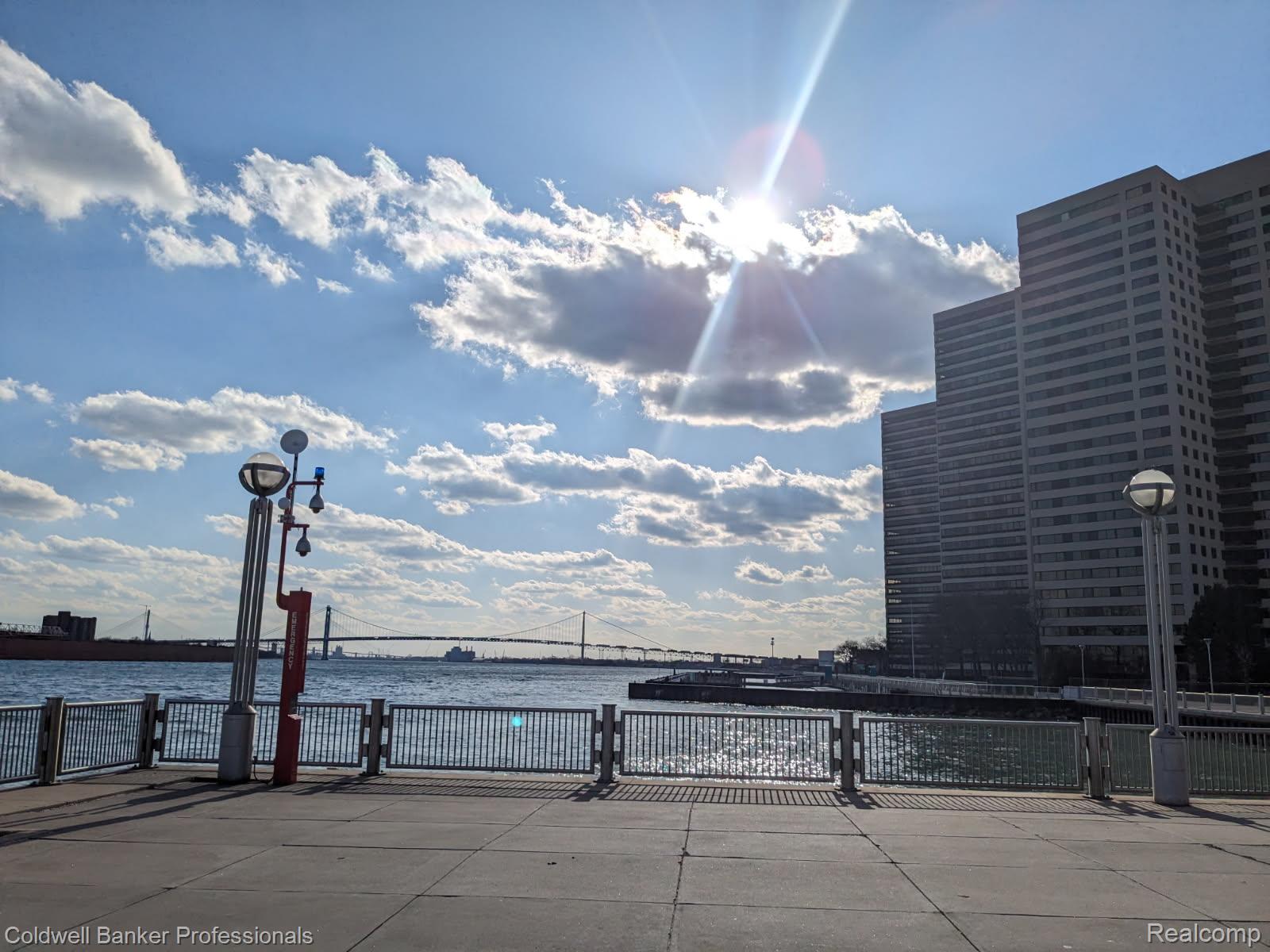 300 Riverfront Drive 14-G