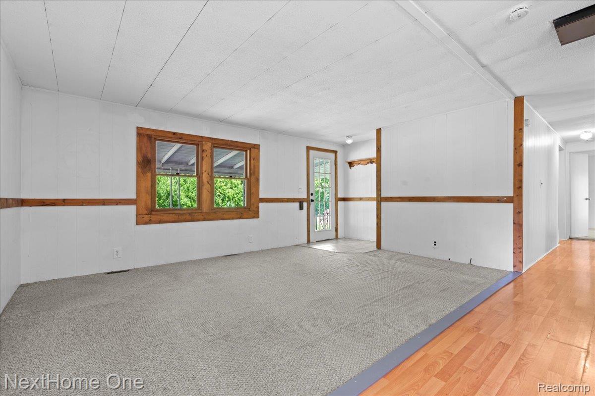 612 Red Oaks Drive