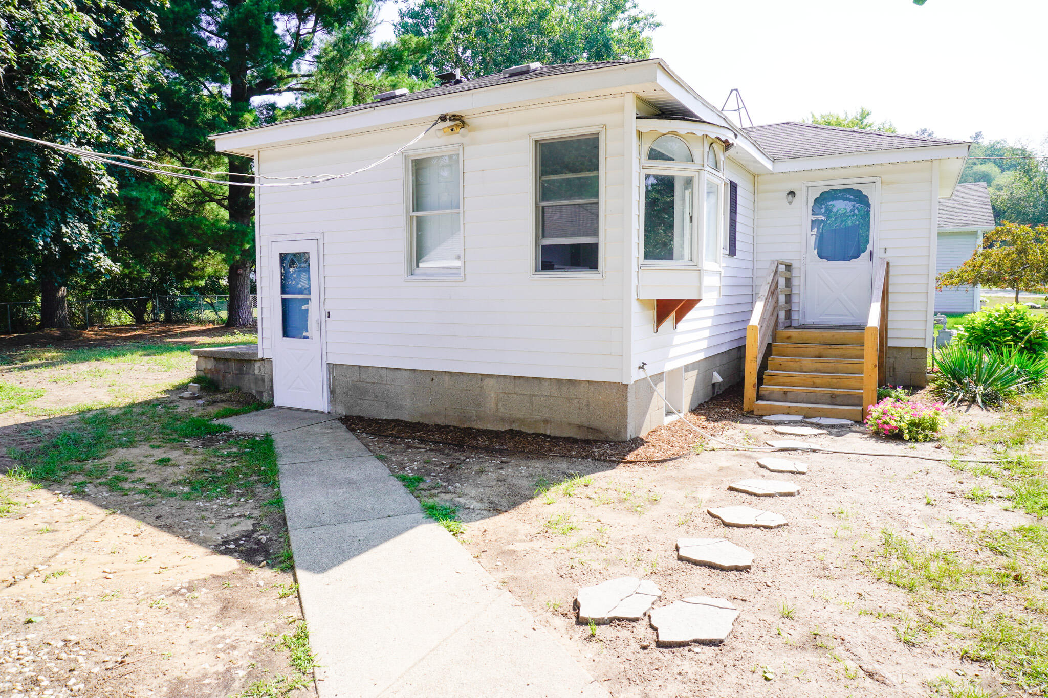 1955 3 Mile Road NE