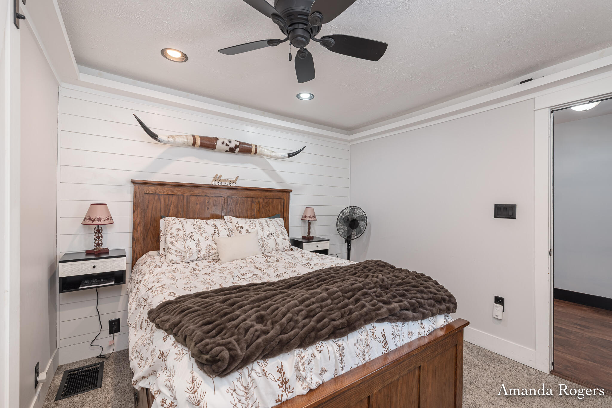 125 S Grove Street SE