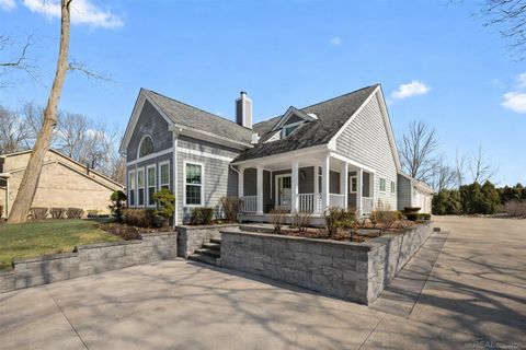 5020 Whitlow Court Commerce Charter Township MI 48382