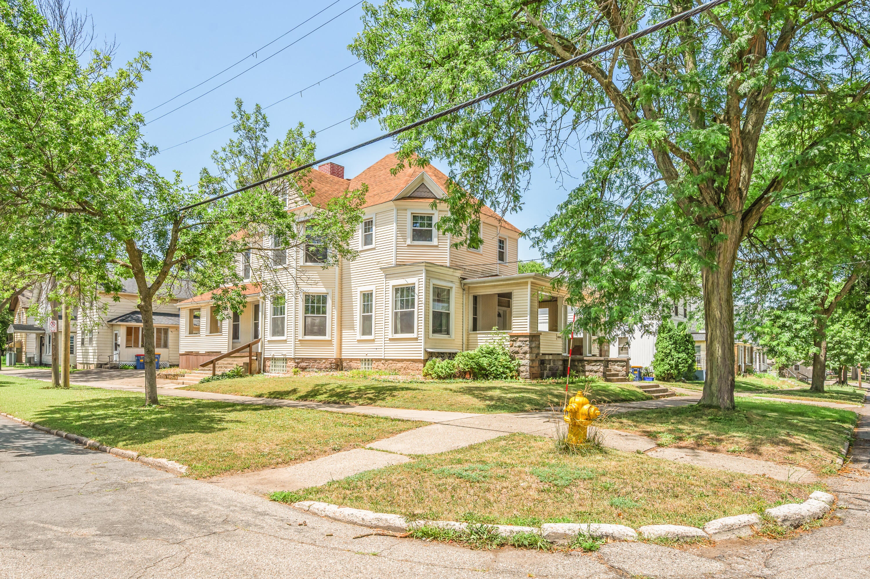 103 National Avenue NW