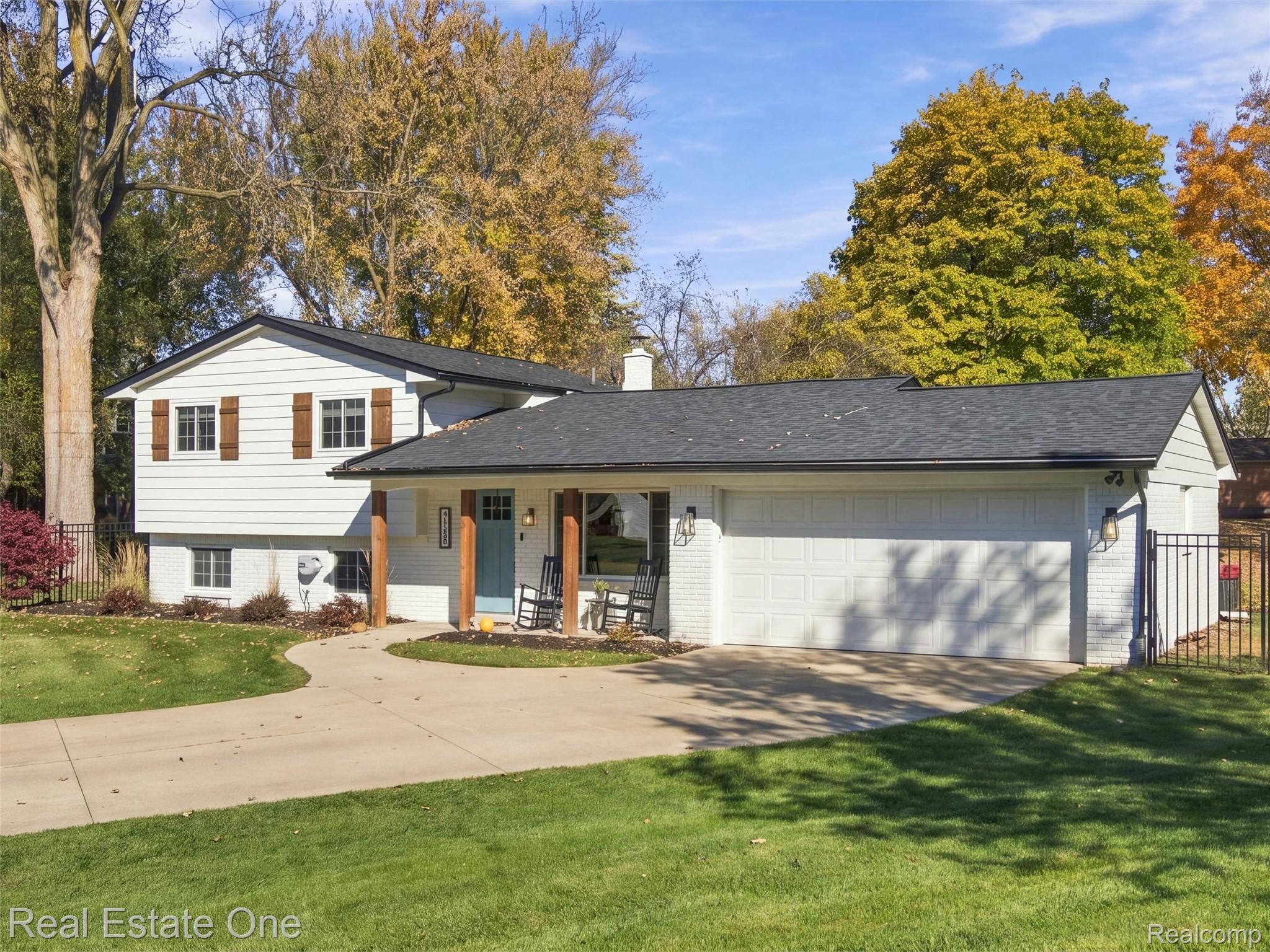 7134 Buttercup Lane