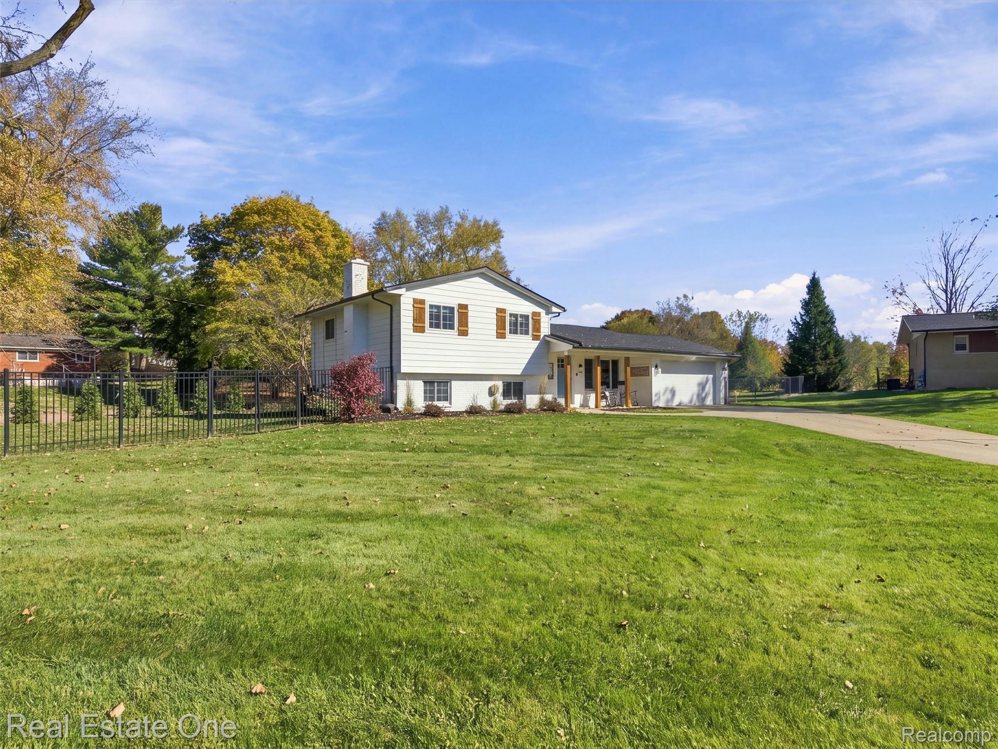 7134 Buttercup Lane
