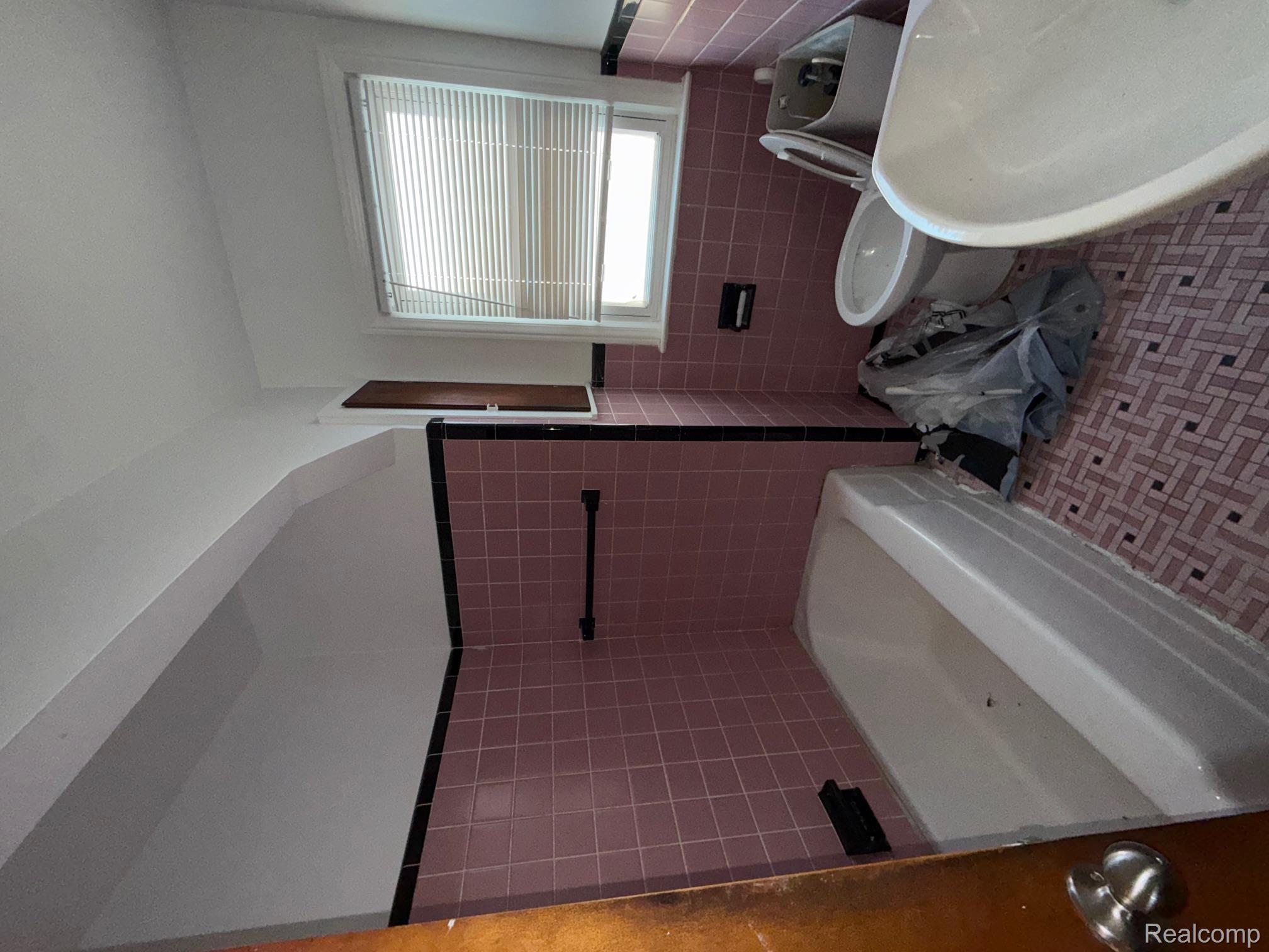 7682 Piedmont Street