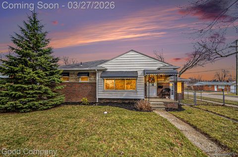 28900 Ursuline Street St Clair Shores City MI 48081