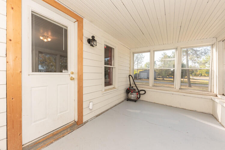8317 Clear Lake Road