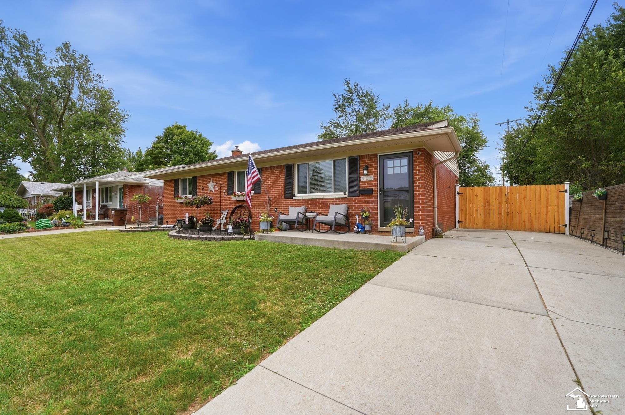 31510 Silver Creek Lane