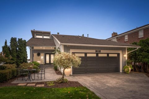 3885 LAKE FRONT Street Waterford Charter Township Oakland MI 48328