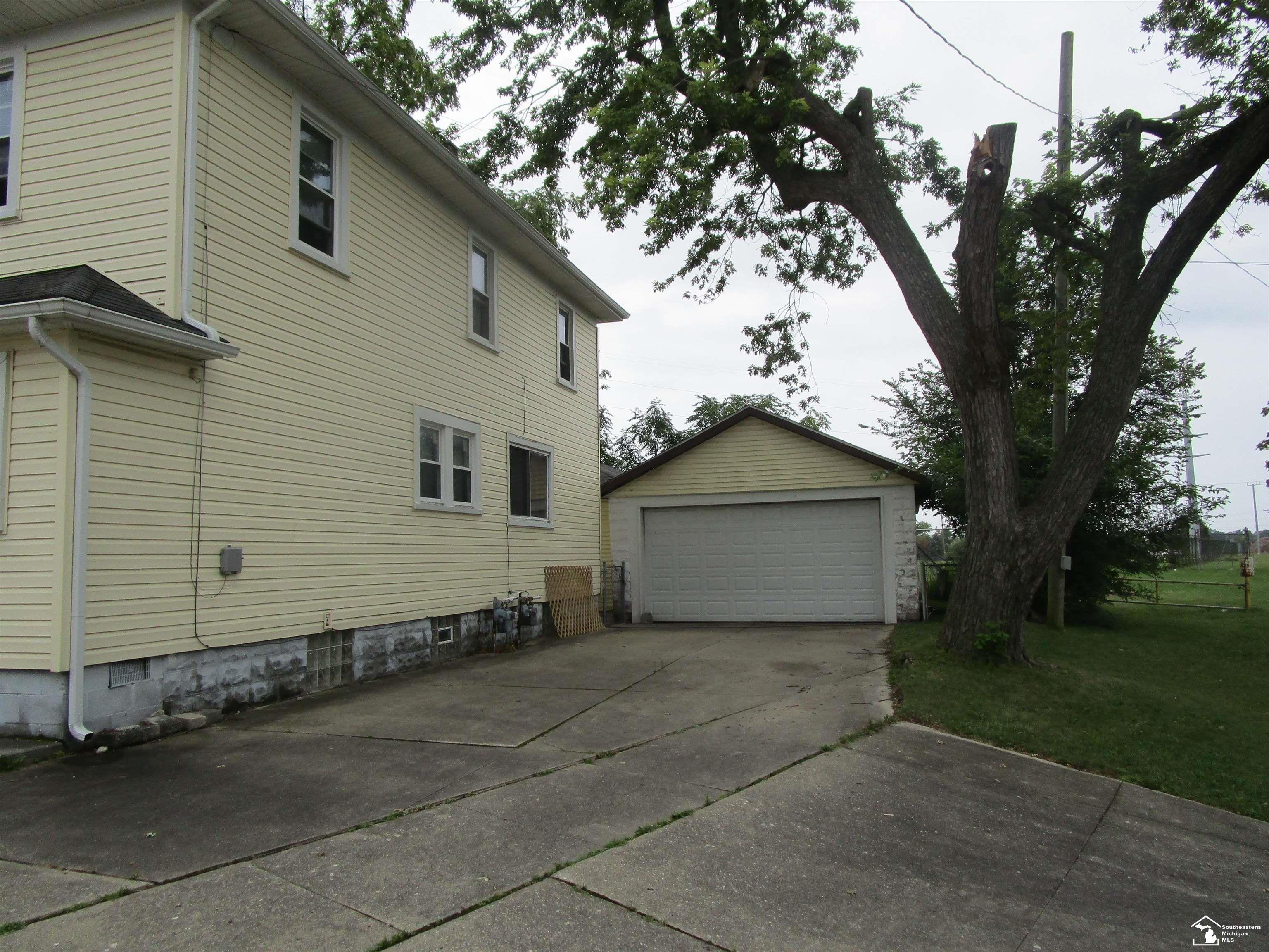 724 Laplaisance Road