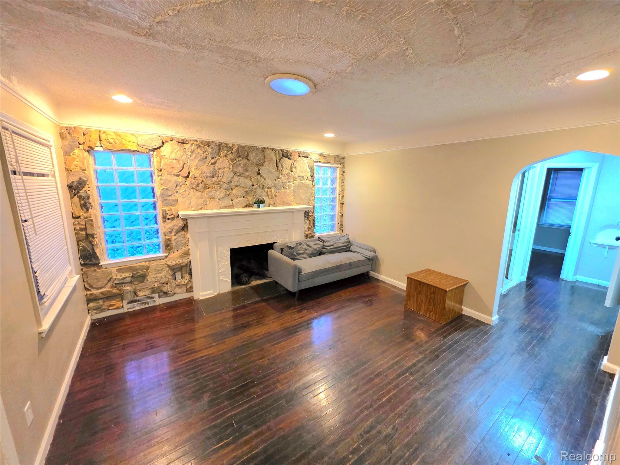 14235 WINTHROP Street