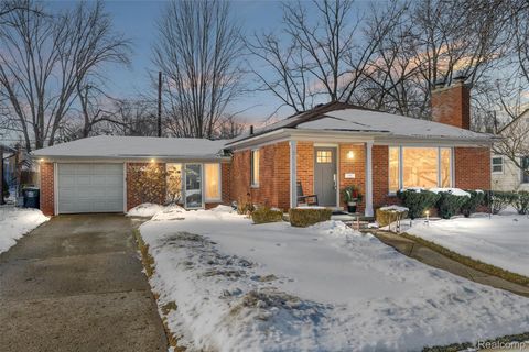 3115 Benjamin Avenue Royal Oak City MI 48073