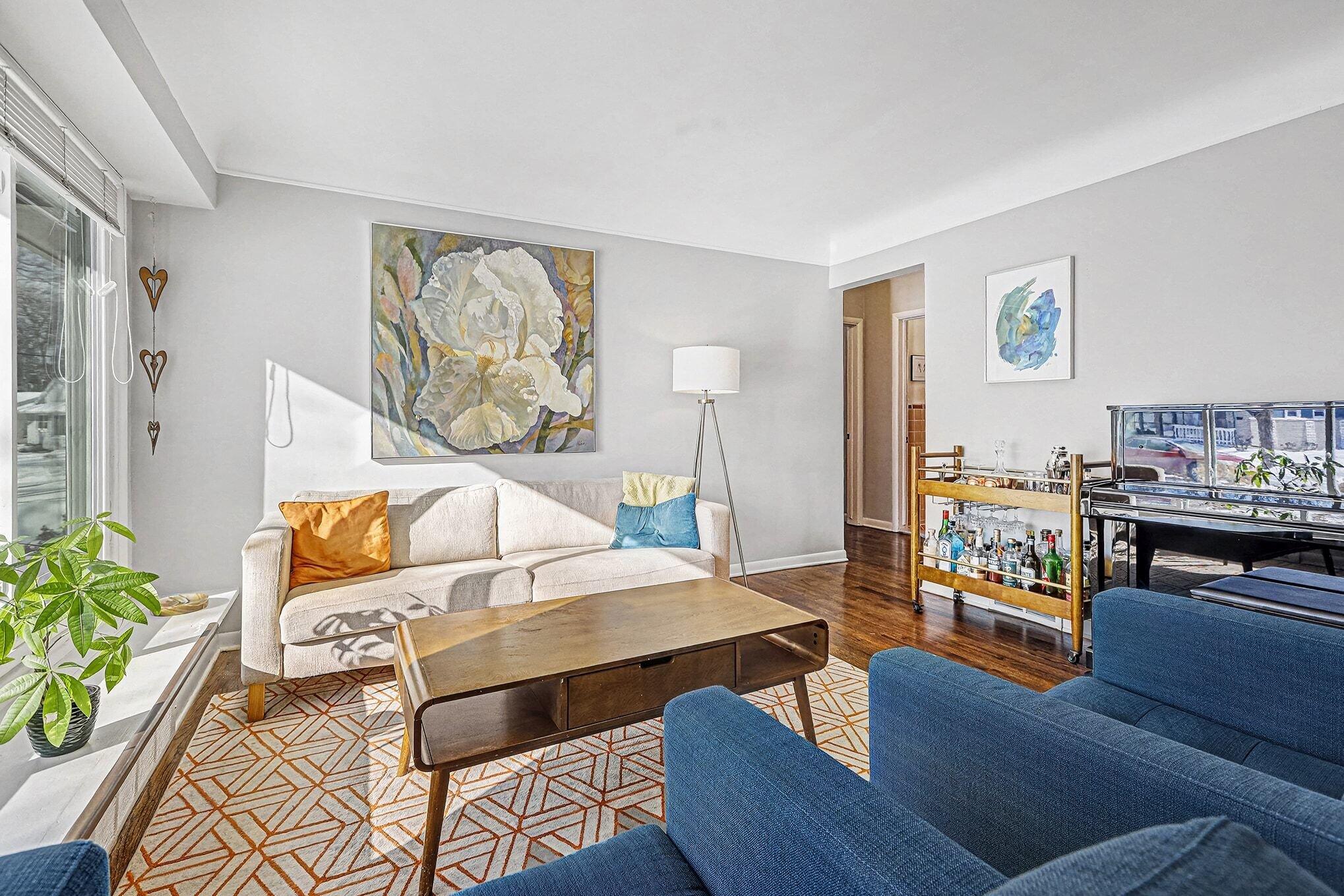 1610 Argyle Crescent