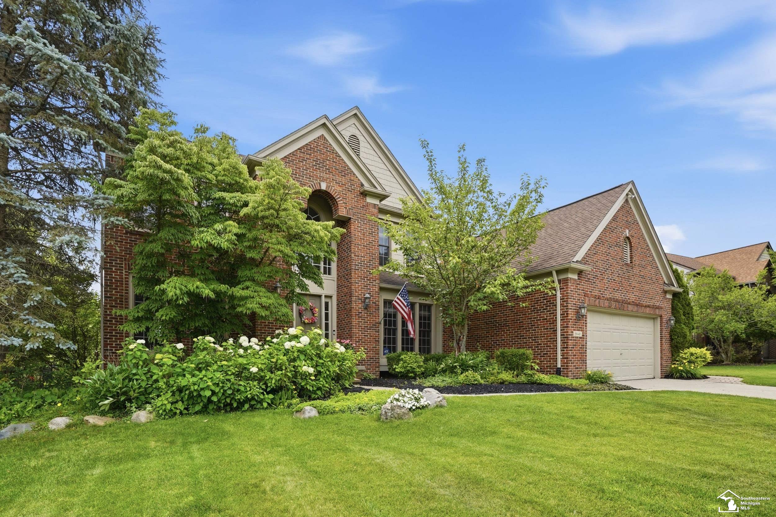 5040 cherry blossom circle Circle