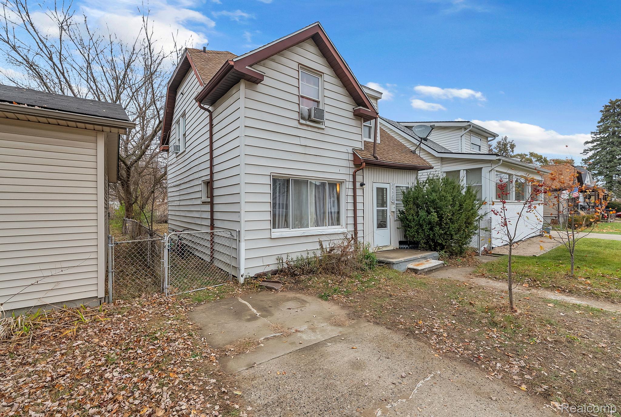 25520 New York Street