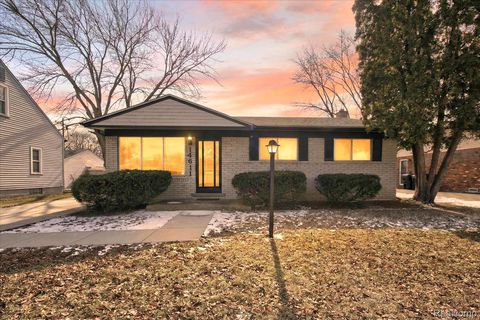 14611 Kingston Street Oak Park City MI 48237