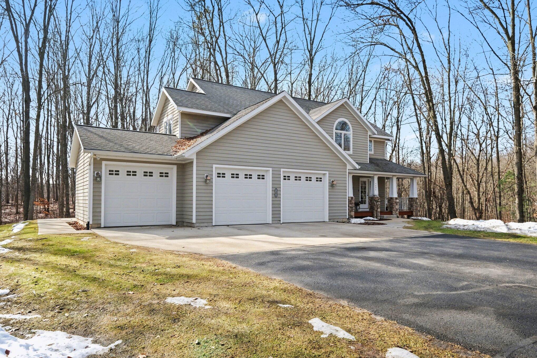 7494 Shelburne Court NE