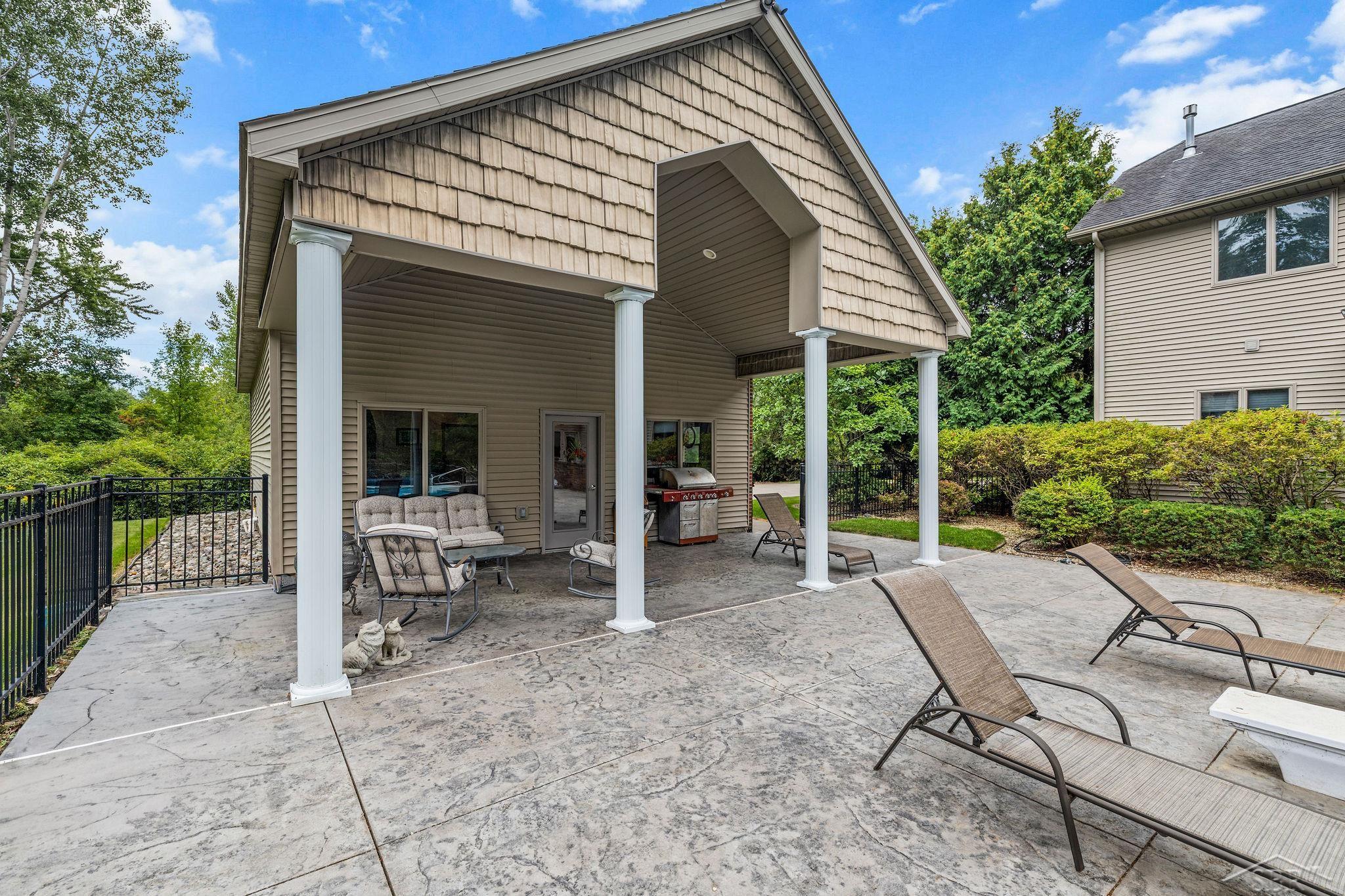 1238 W Center Road