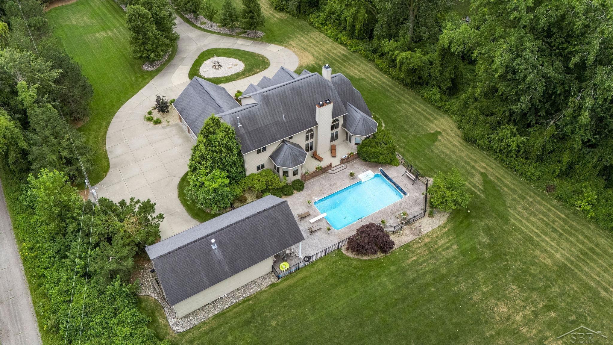 1238 W Center Road